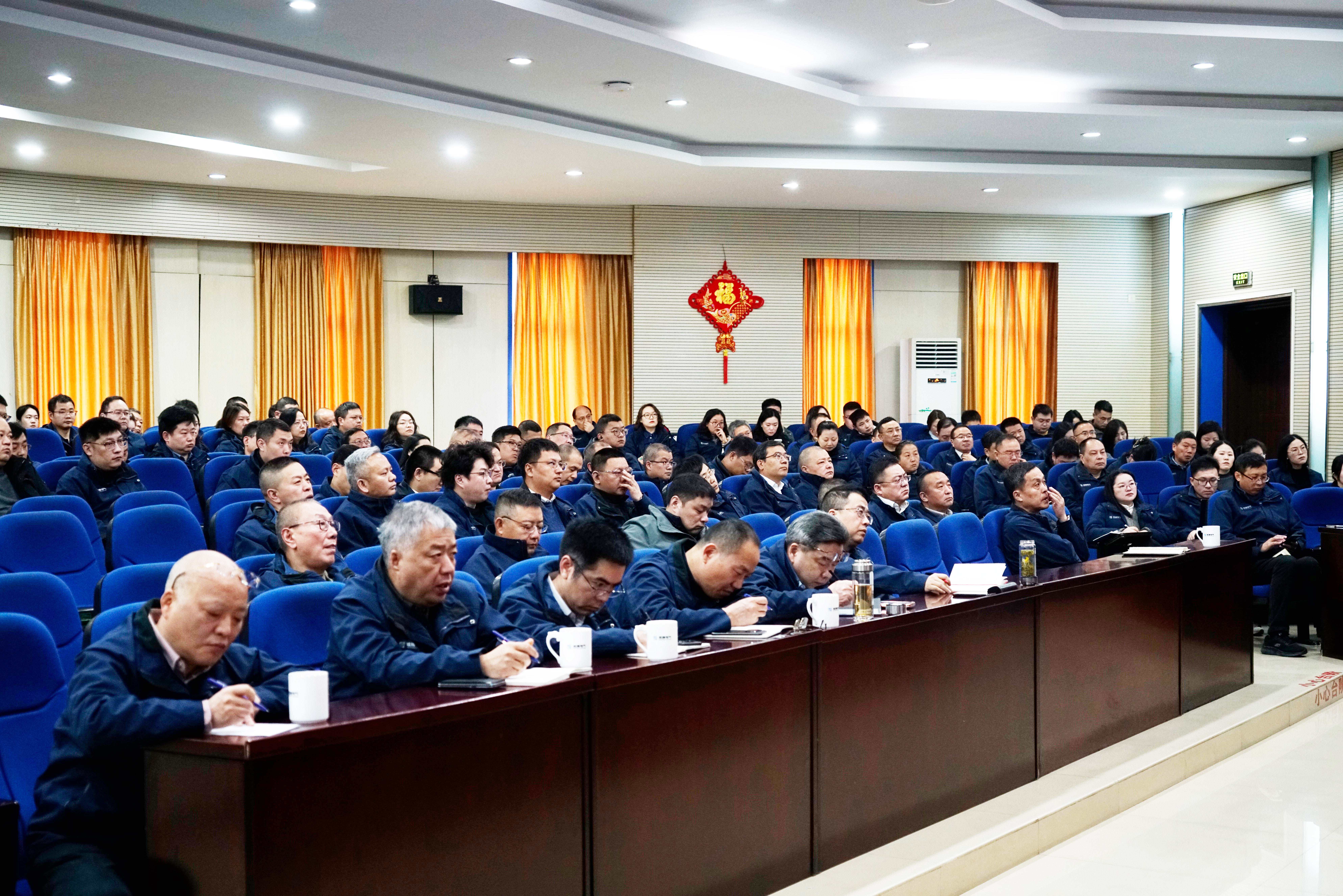 群众.jpg